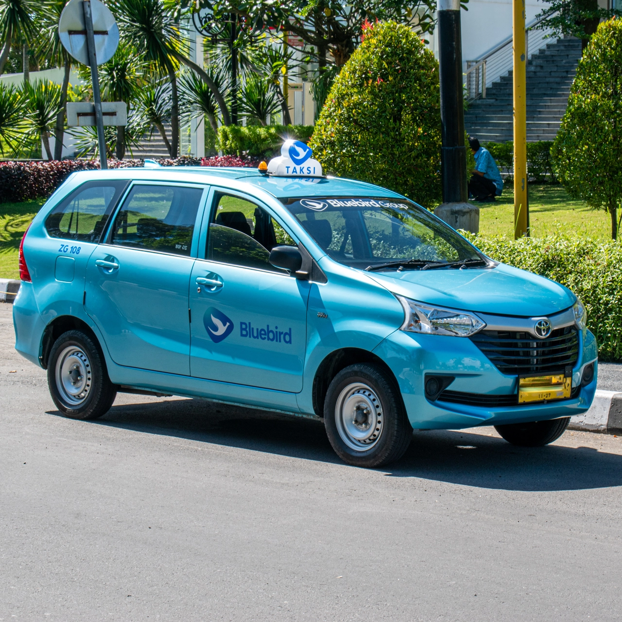 blue bird taxi in bali
