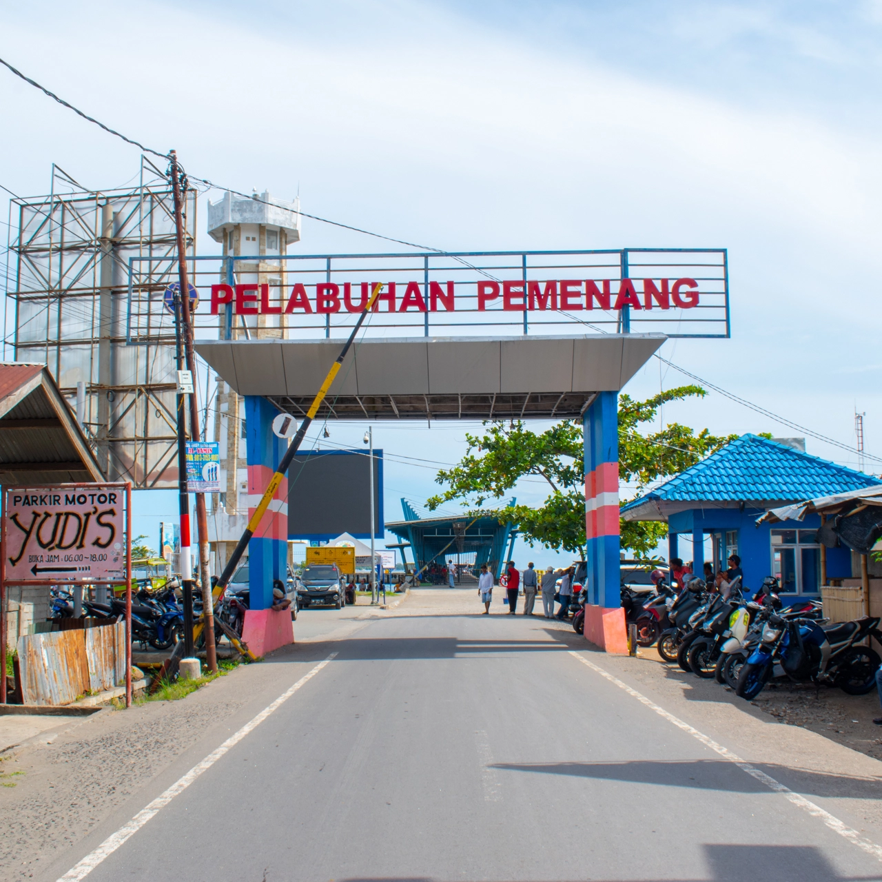 Bangsal harbor's gate