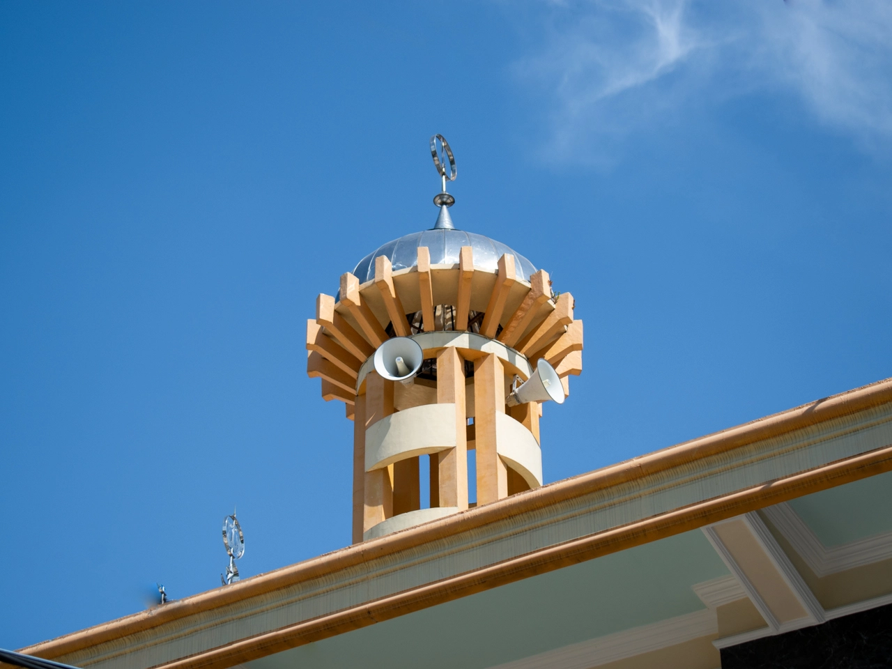 mosque speakers gili trawangan