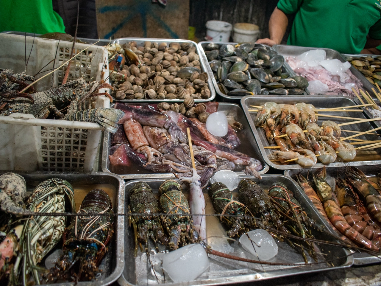 lobster at gili trawangan night market